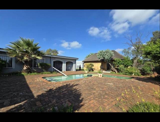 FARM FOR SALE IN PENDALE